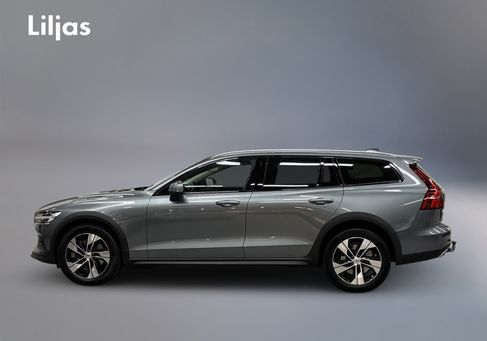 Volvo V60 Cross Country, 2021