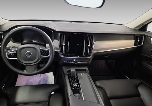 Volvo V90 Cross Country, 2024