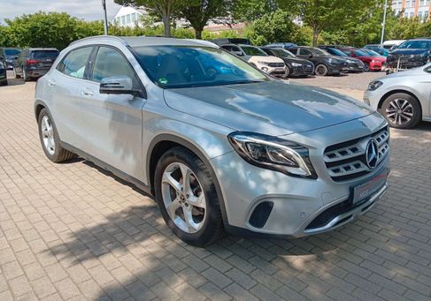 Mercedes-Benz GLA 200, 2020 2