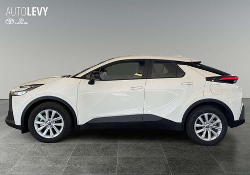 Toyota C-HR, 2024 3