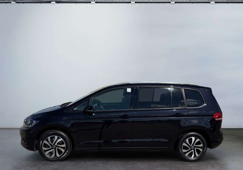 Volkswagen Touran, 2022 3