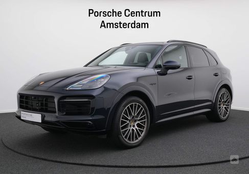 Porsche Cayenne, 2023