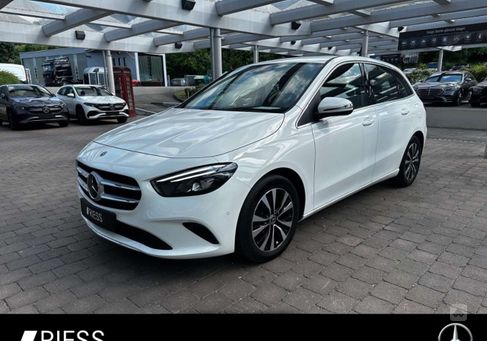 Mercedes-Benz B 250, 2021
