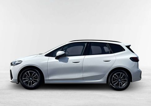 BMW 220, 2025 3