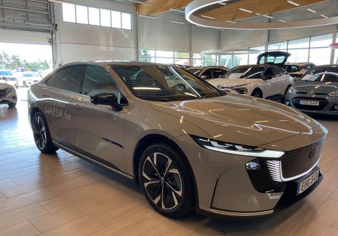 Mazda, 2025 3