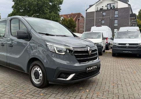 Renault Trafic, 2022 3