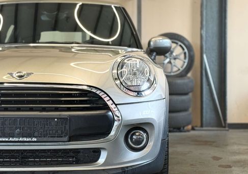MINI ONE, 2019