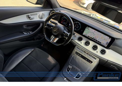 Mercedes-Benz E 300, 2021 3
