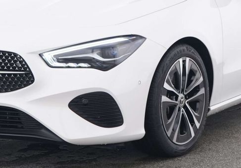 Mercedes-Benz CLA 180, 2025 3