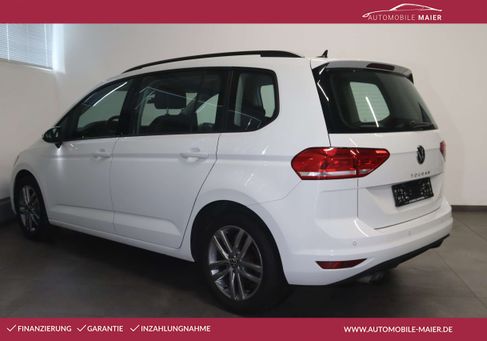 Volkswagen Touran, 2023 3