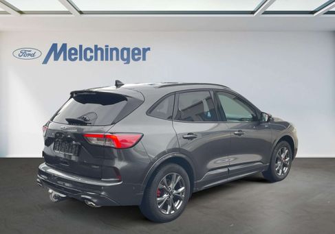Ford Kuga, 2022
