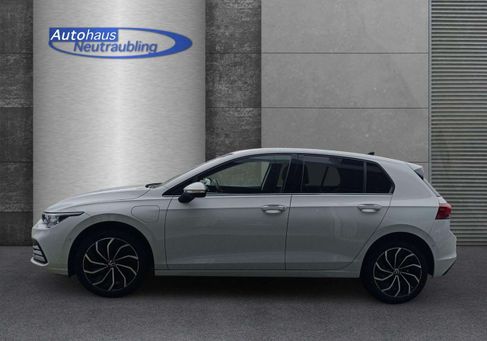 Volkswagen Golf, 2022 3