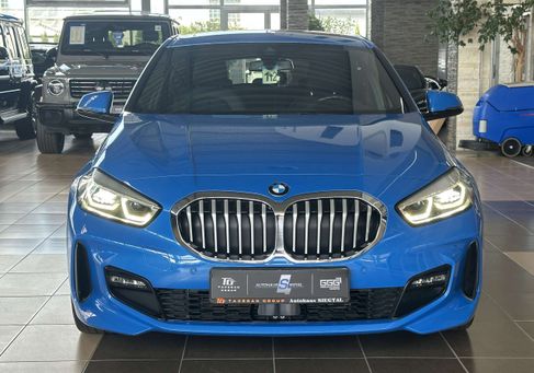 BMW 118, 2021