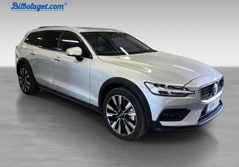 Volvo V60 Cross Country, 2024