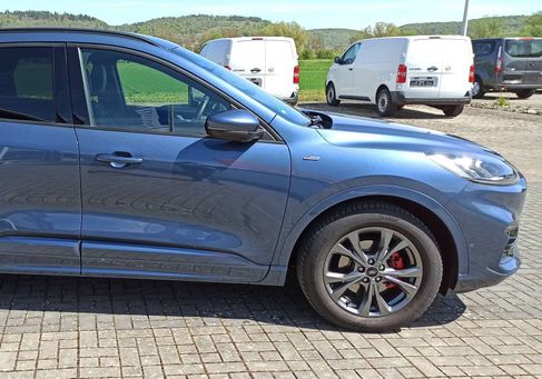 Ford Kuga, 2021