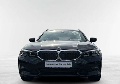 BMW 330, 2021 2