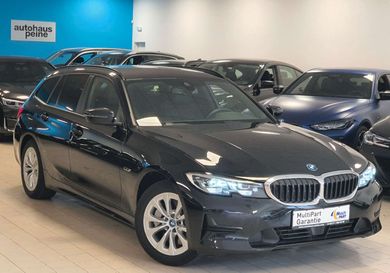 BMW 330, 2022