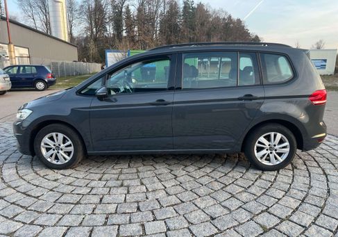 Volkswagen Touran, 2022 3