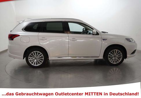 Mitsubishi Outlander, 2020