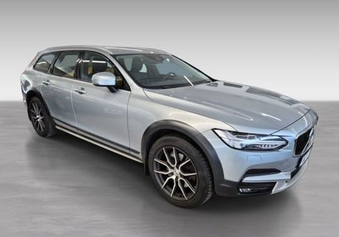 Volvo V90 Cross Country, 2019