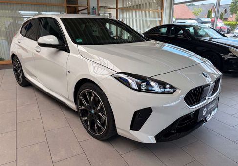 BMW 118, 2025