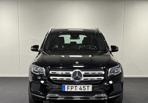 Mercedes-Benz GLB 200, 2022