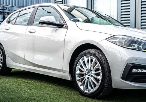 BMW 118, 2020 2