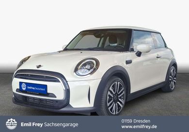MINI ONE, 2022