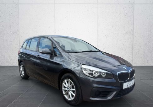 BMW 216, 2017