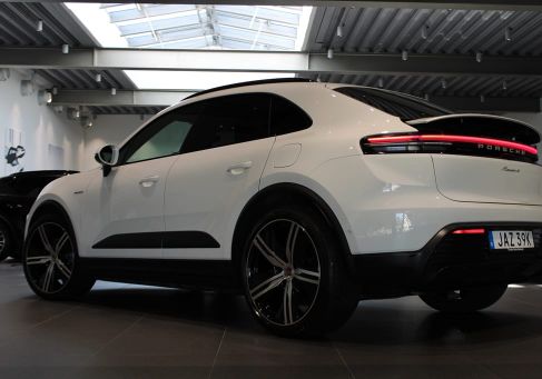 Porsche Macan, 2024