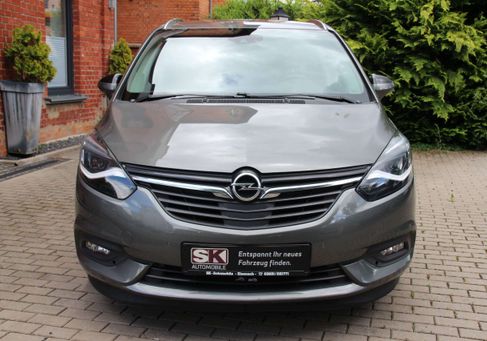 Opel Zafira, 2018