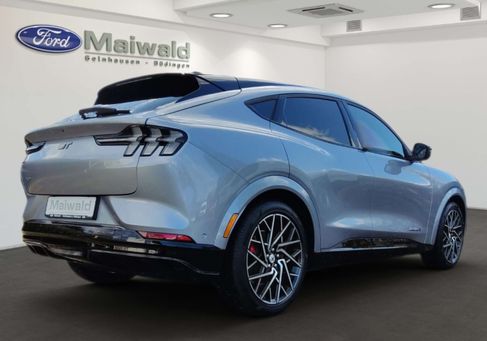 Ford Mustang Mach-E, 2022