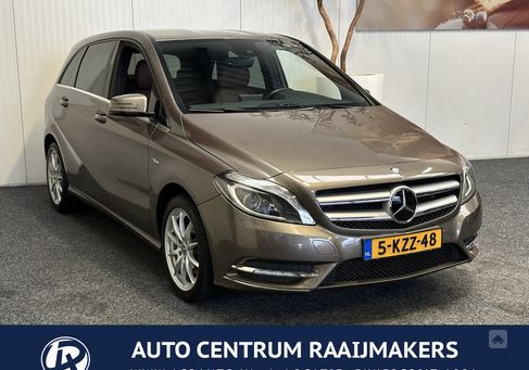 Mercedes-Benz B 200, 2012