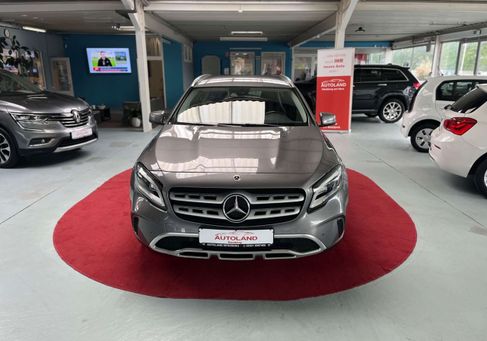 Mercedes-Benz GLA 200, 2017