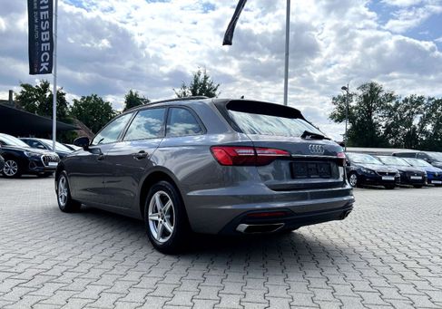 Audi A4, 2022