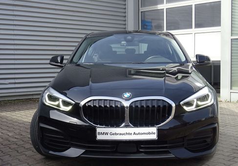 BMW 118, 2021