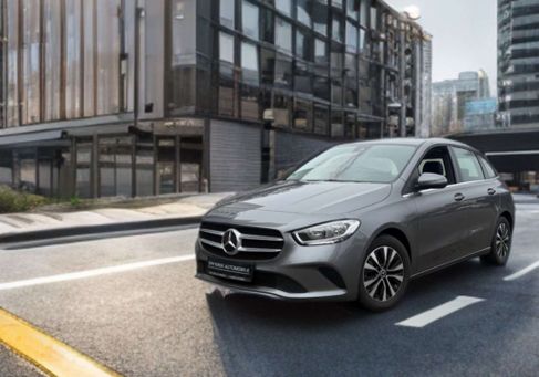 Mercedes-Benz B 180, 2020