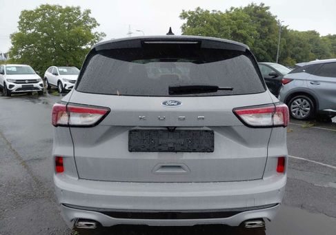 Ford Kuga, 2024