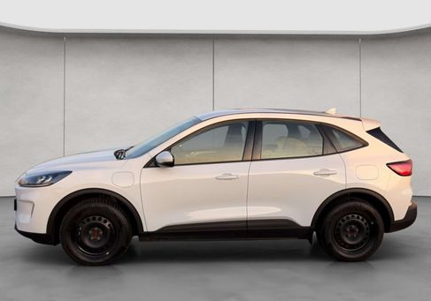 Ford Kuga, 2022