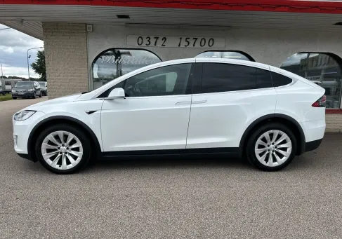 Tesla Model X, 2019 2