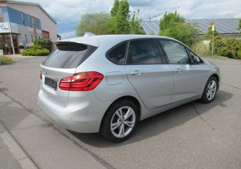 BMW 218, 2020