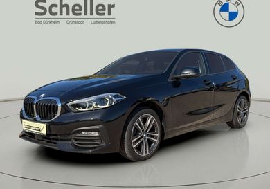 BMW 118, 2022