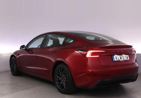 Tesla Model 3, 2024 3