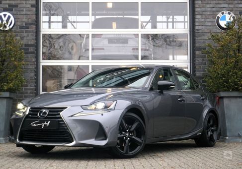 Lexus IS 300, 2018