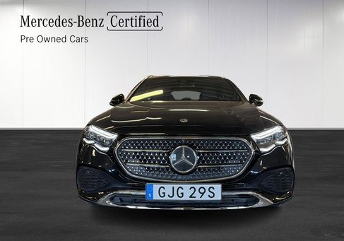 Mercedes-Benz E 300, 2025