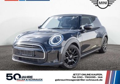 MINI ONE, 2022