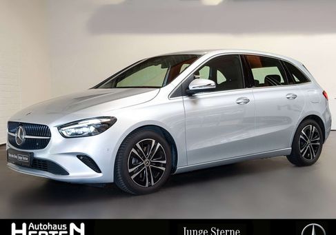 Mercedes-Benz B 200, 2023