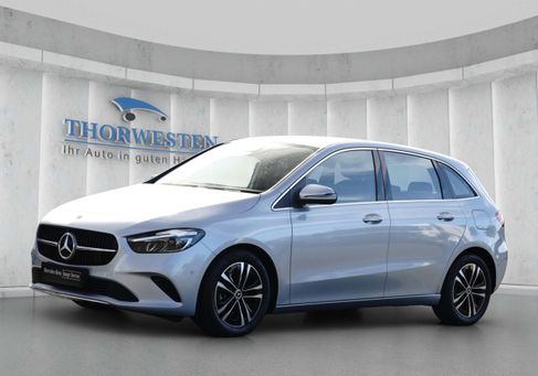 Mercedes-Benz B 180, 2024