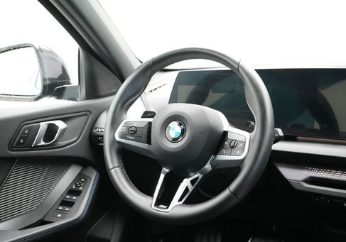 BMW 120, 2025