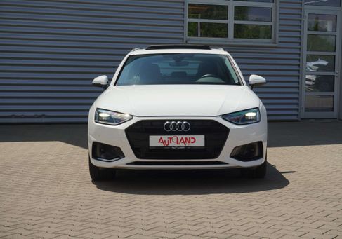 Audi A4, 2022